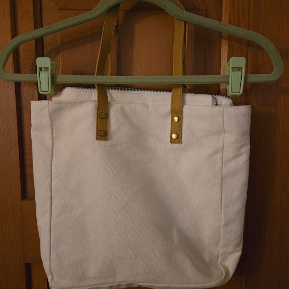 NWT Cozy Earth white small tote cotton canvas bag - Picture 2 of 6